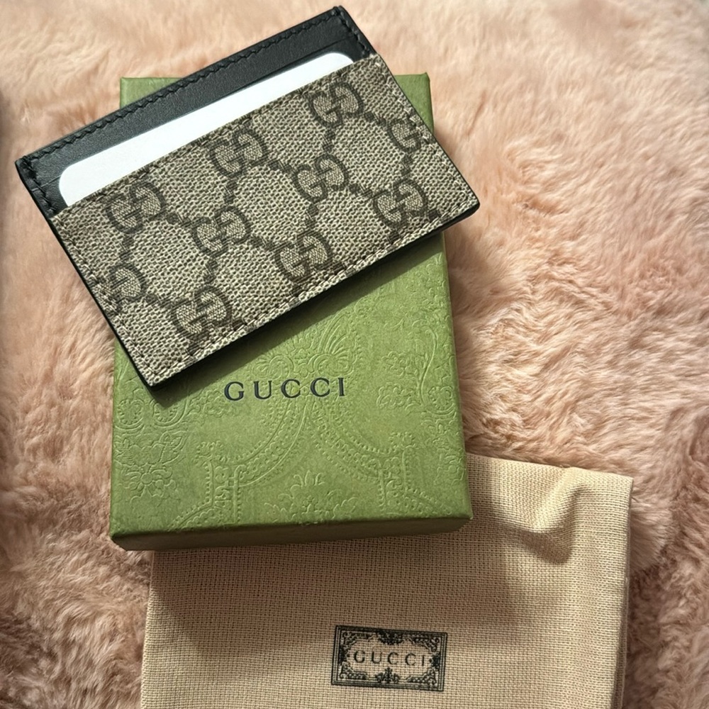 Authentic* Gucci Card Holder